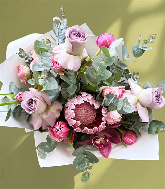 Queen Protea Lilac Pink Bouquet Limited Edition