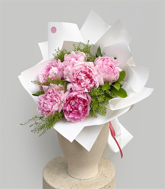Agnella 5 Pink Peony Bouquet