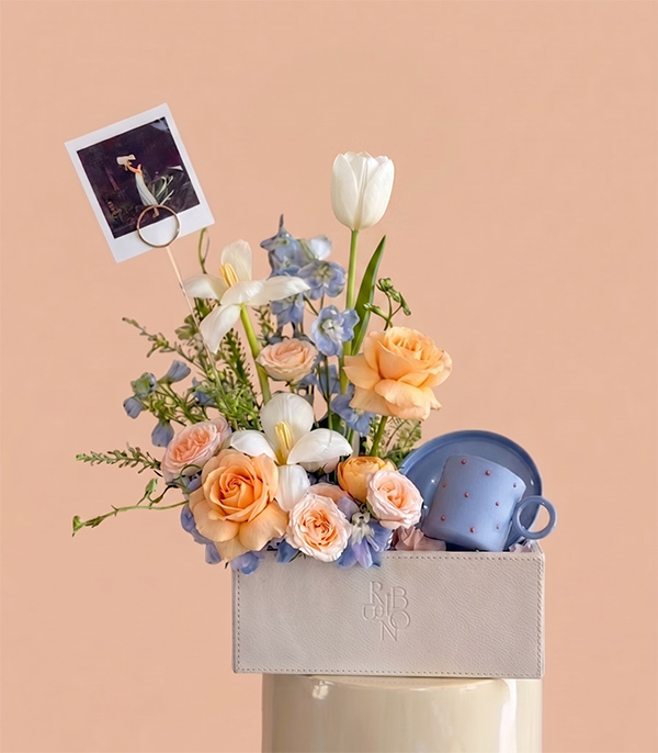 Deri Kutuda Seramik Fincan Polaroid Fotoğraflı Hediye Seti