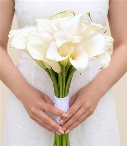 Pure Love 20 White Gala Bridal Bouquet