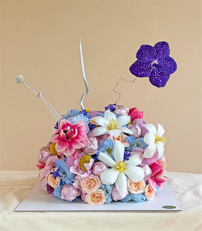 RIBBON Flower Cake Deluxe Çiçek Çikolata Aranjmanı