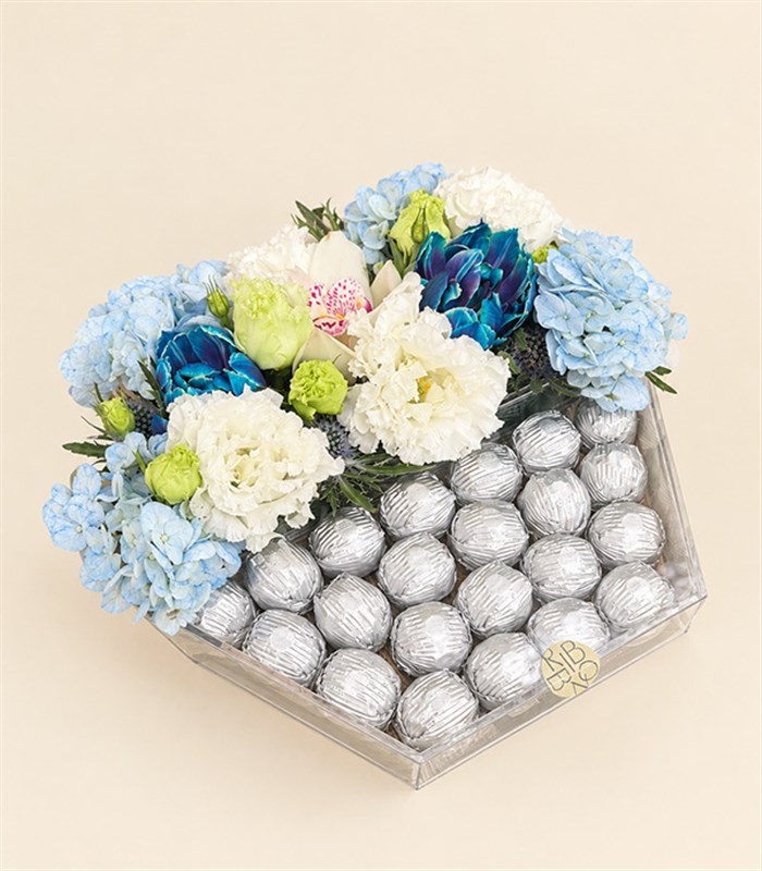 Starry Galaxy Roses Blue Hydrangea Galaxy Tulip Luxe Star Hexagon Mirror Chocolate Tray