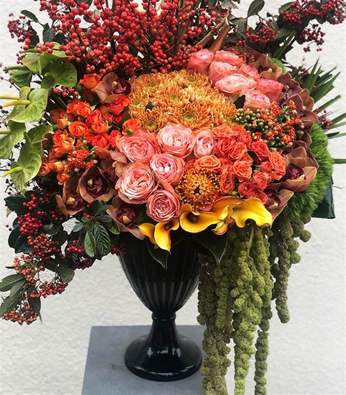 Leo Turuncu Royal Deluxe Vazo Çiçek Aranjman