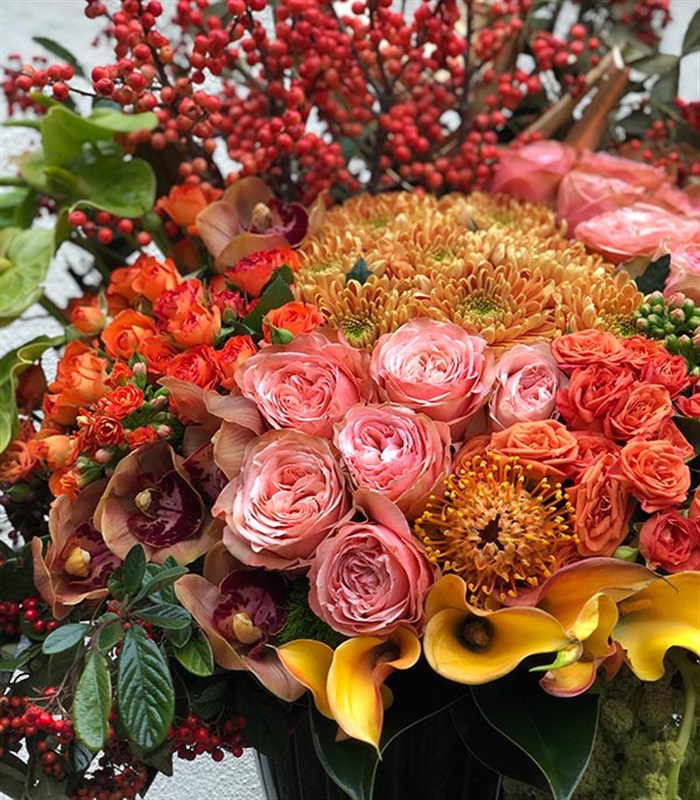 Leo Turuncu Royal Deluxe Vazo Çiçek Aranjman