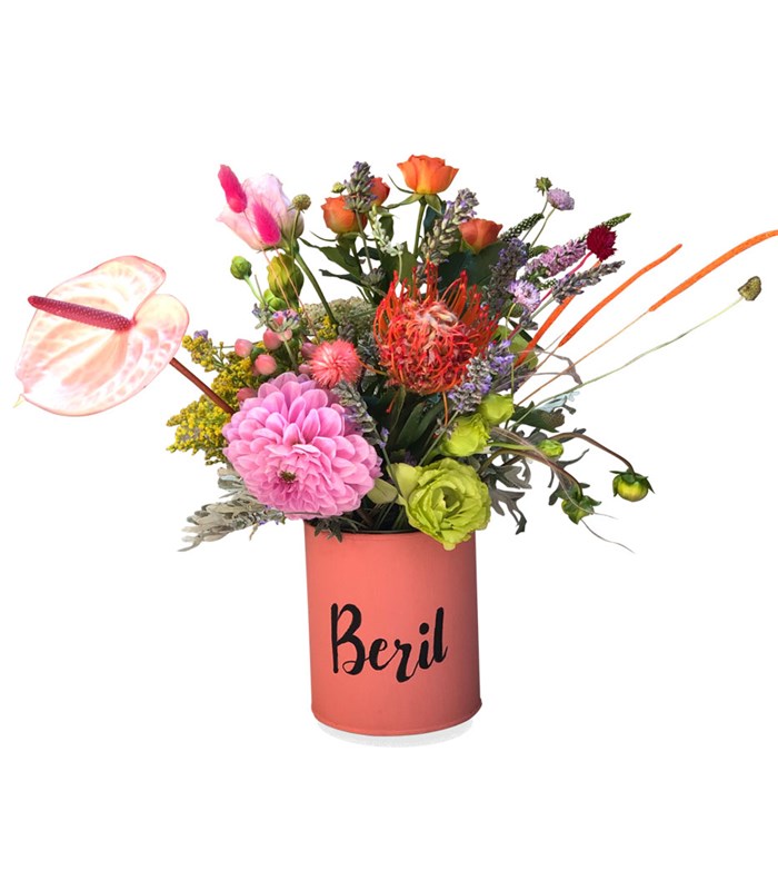 İsme Özel Vazoda Mini Mevsim Çiçekleri