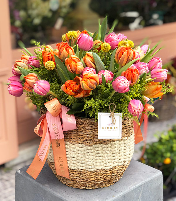 60's Tulips Bouquet in Basket
