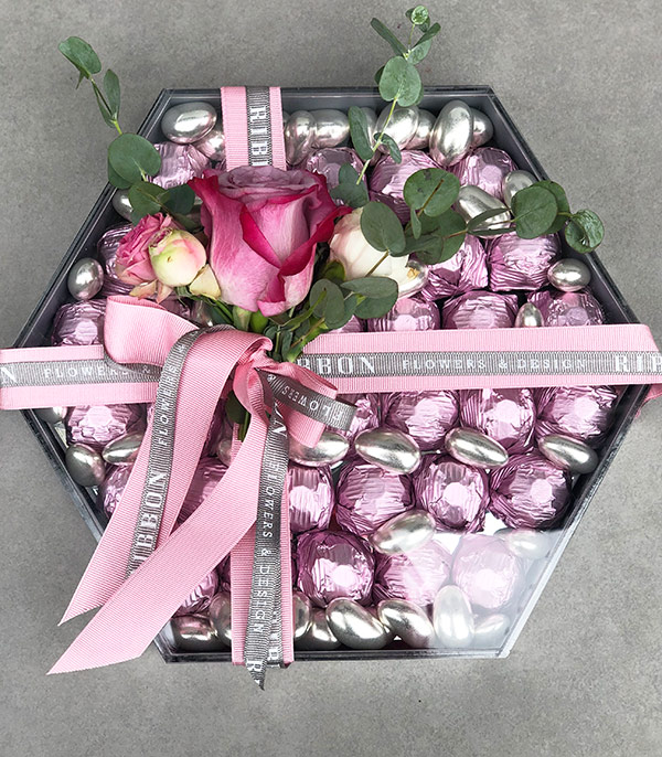 Pink Grand Deluxe Chocolate Tray