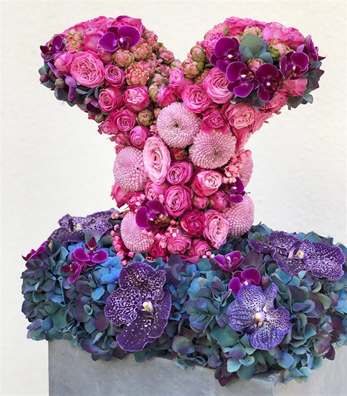 Pembe Dekoratif Kişiye Özel Baş Harf Çiçek Aranjmanı