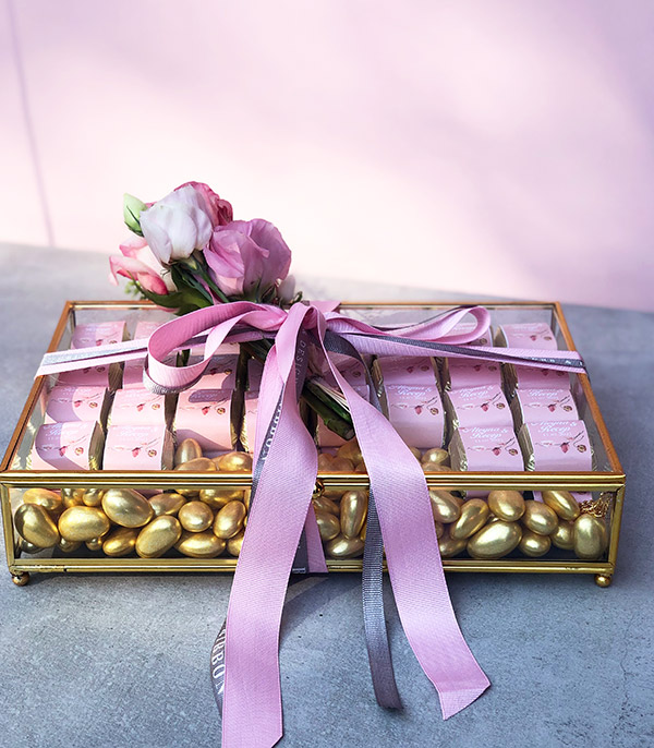 Royal Deluxe Personalized Gold Glass Chocolate Box