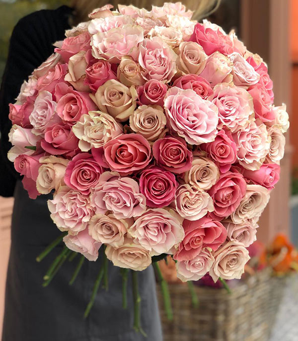 Royal Deluxe 75 Pink Salmon Roses Bouquet