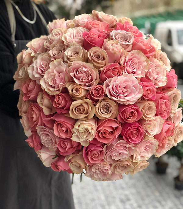 Grand Deluxe 75 Pink Salmon Roses Bouquet