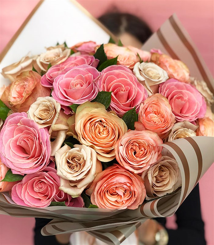 Rosaline Deluxe Pembe Somon Güller Buketi