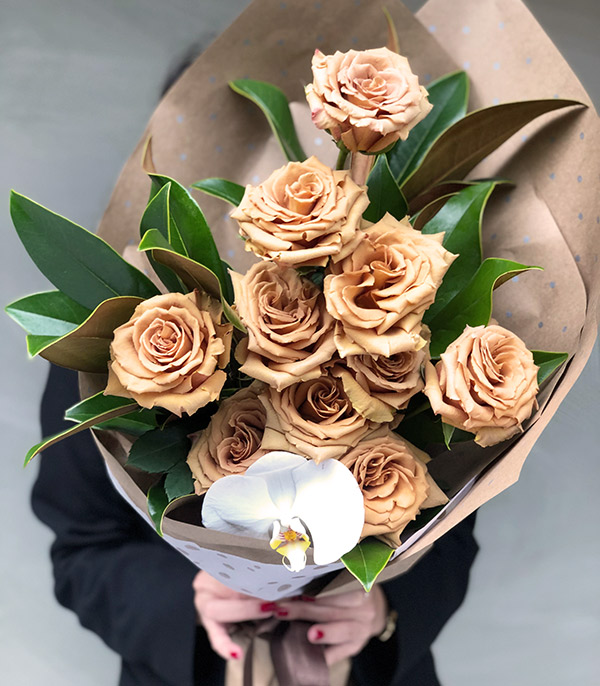 Tofi Caramel Roses Bouquet