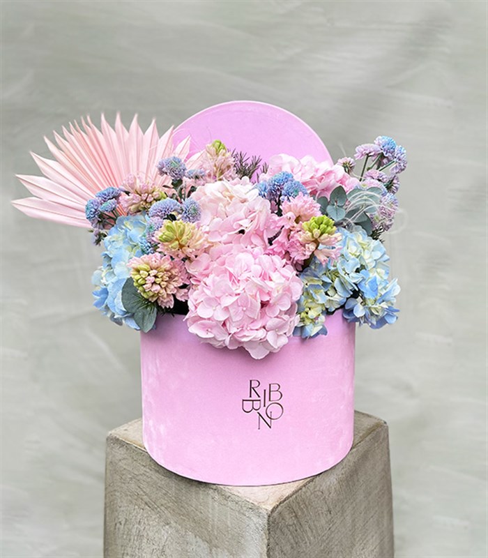 Pastel Masalı Grand Mavi Ortanca Pembe Ortanca Sümbül Kutu Çiçek