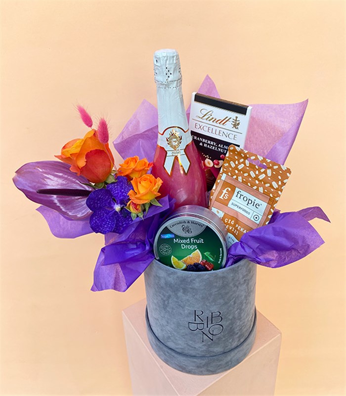 Alkolsüz Şampanyalı Kutlama Hediye Kutusu Gri