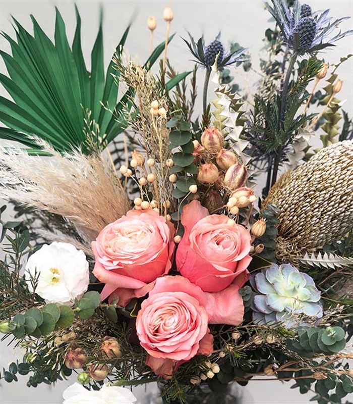 Amazon Doğal Banksia Somon Gül Vazo Aranjman