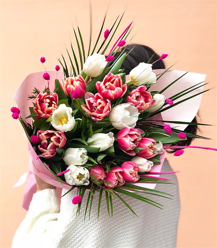 Lilly Beyaz Pembe Beyaz 20 Lale Buketi