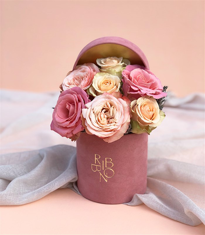 Rosaline Mini Somon Pembe Gül Kutu Çiçek