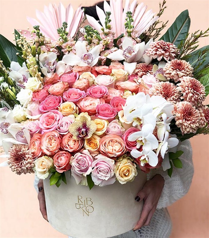 Rosaline Royal Deluxe Somon Pembe Kutu Çiçek