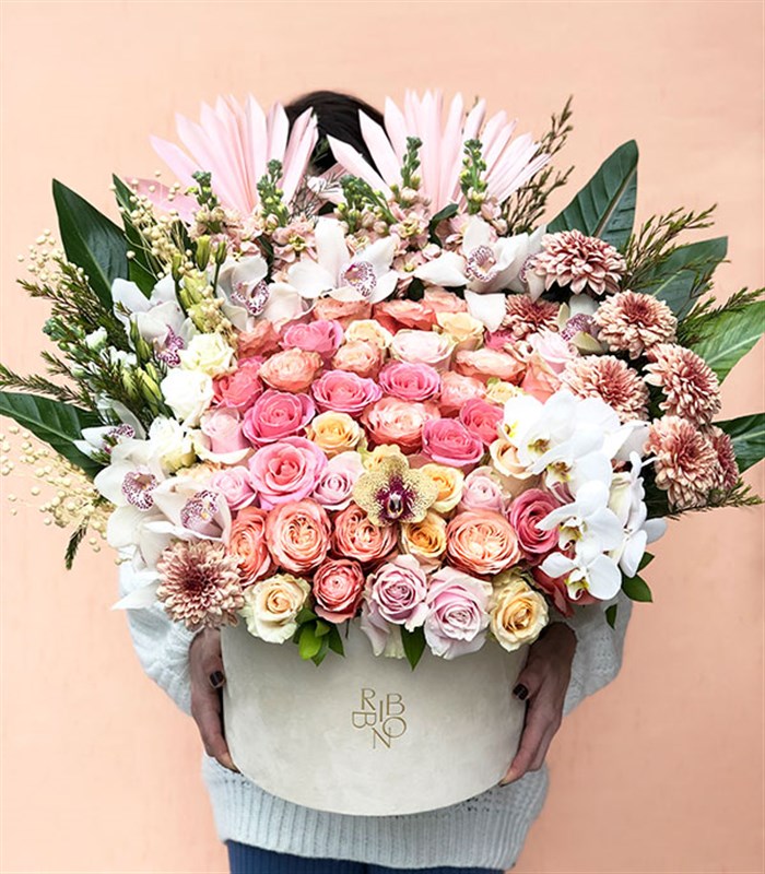 Rosaline Royal Deluxe Somon Pembe Kutu Çiçek