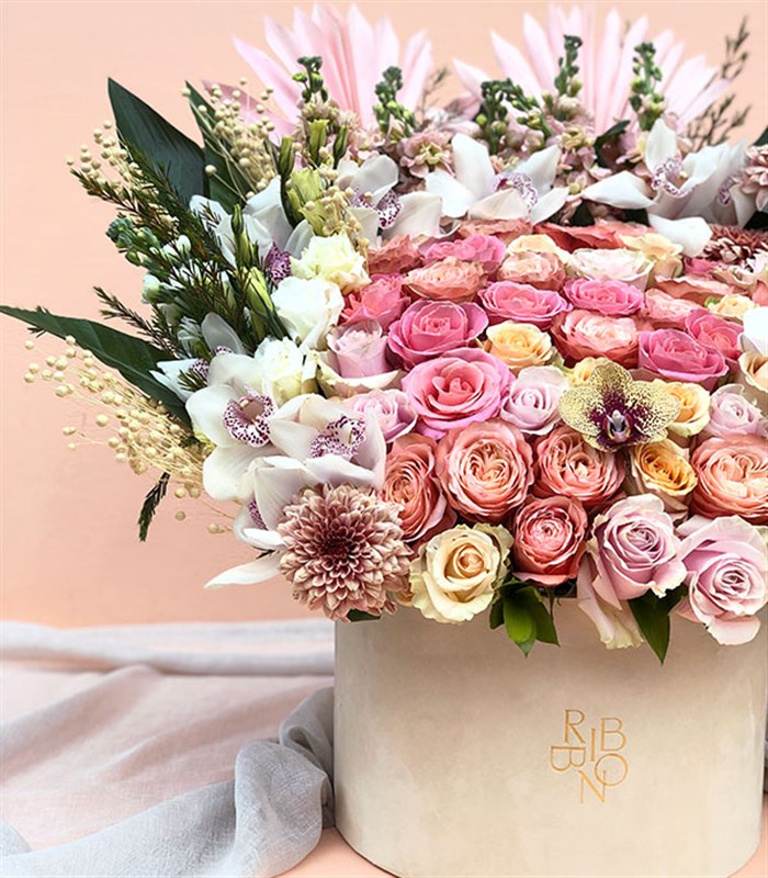 Rosaline Royal Deluxe Somon Pembe Kutu Çiçek