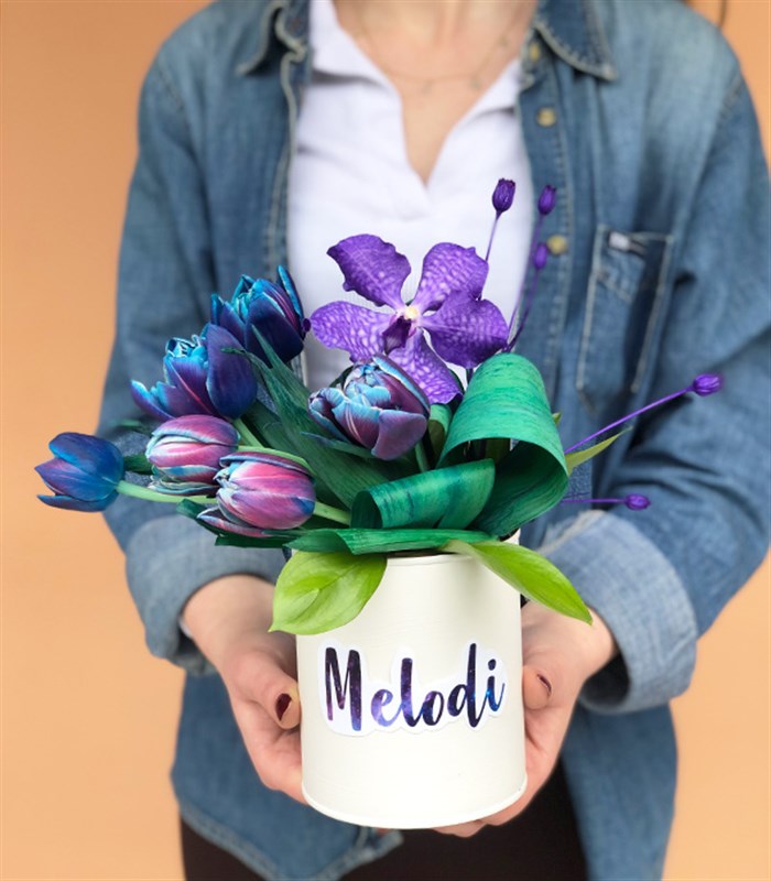 İsme Özel Vazoda Galaksi Laleler Mini Aranjman