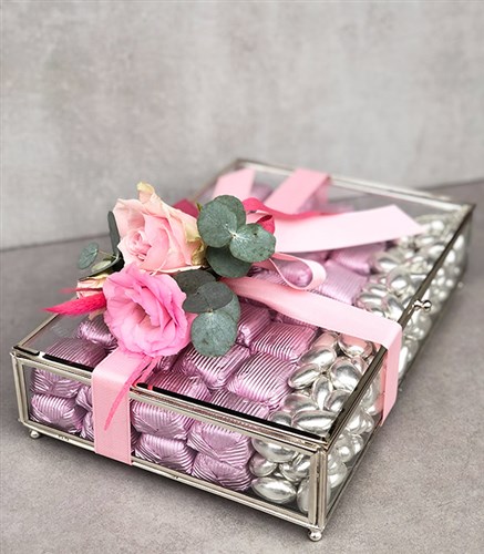 Pembe Silver Royal Deluxe 56Lı Cam Çikolata Kutusu