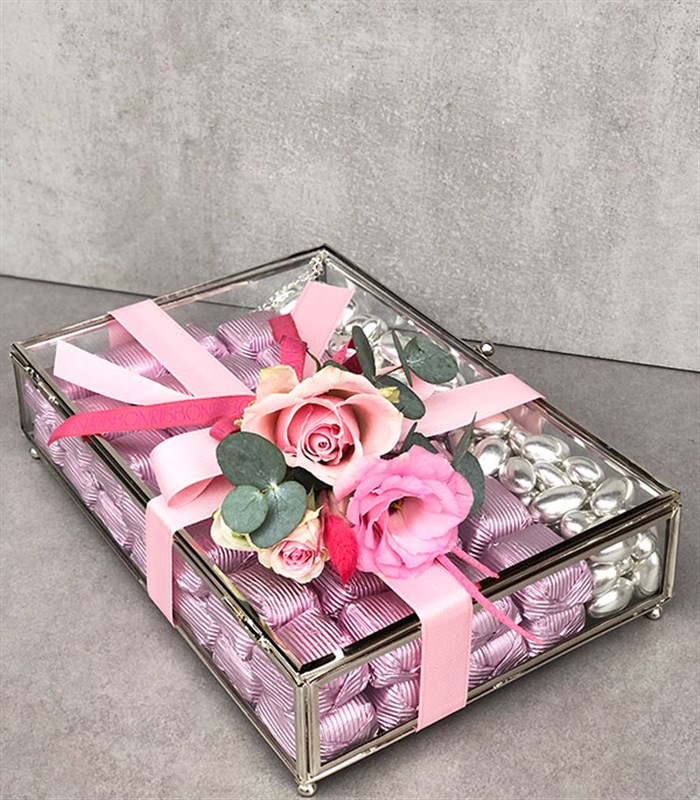 Pembe Silver Royal Deluxe 56Lı Cam Çikolata Kutusu