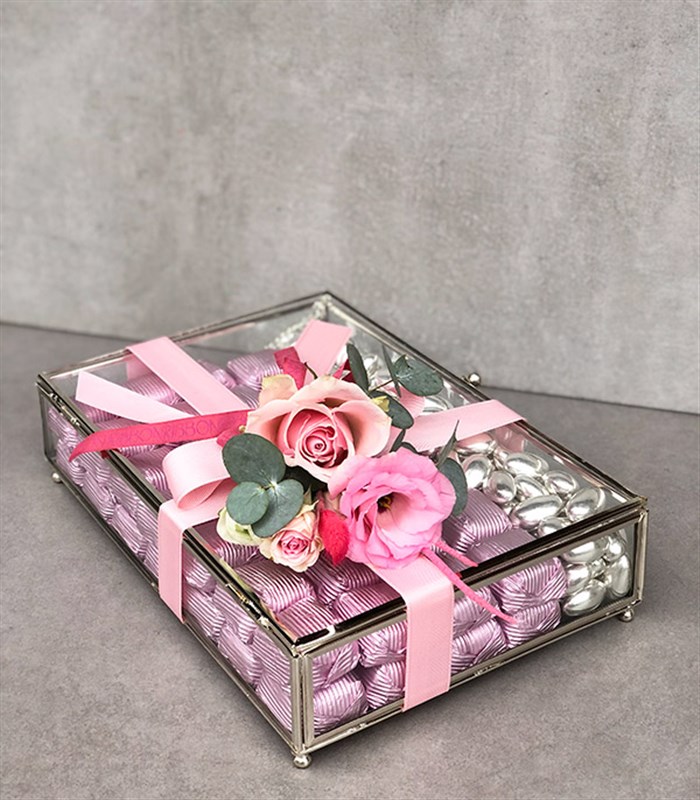 Pembe Silver Royal Deluxe 56Lı Cam Çikolata Kutusu