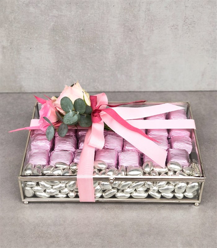 Pembe Silver Royal Deluxe 56Lı Cam Çikolata Kutusu