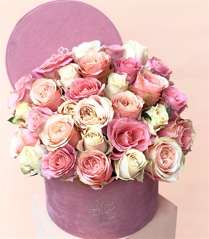 Rosaline Deluxe Pembe Somon Kutuda Güller