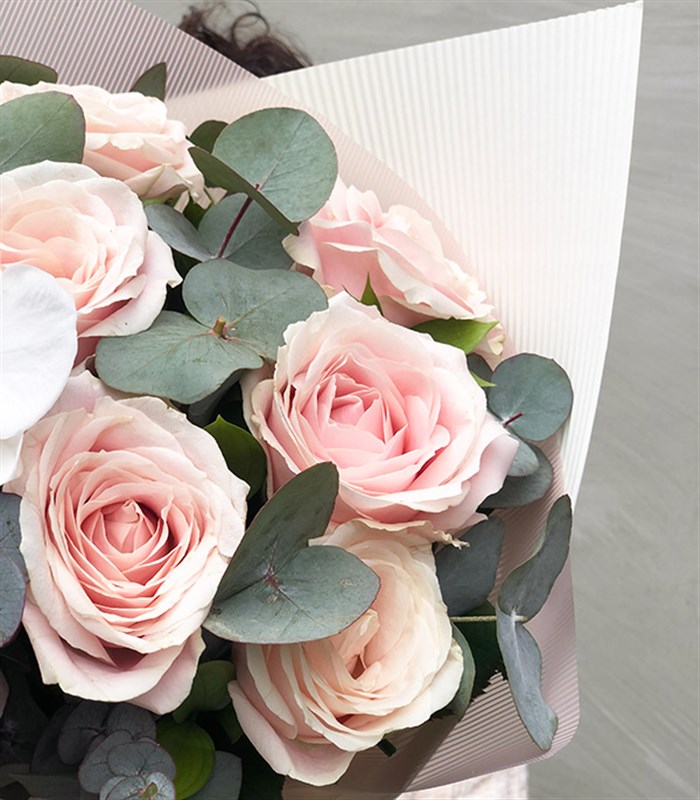 Claire Pembe Gül Buketi