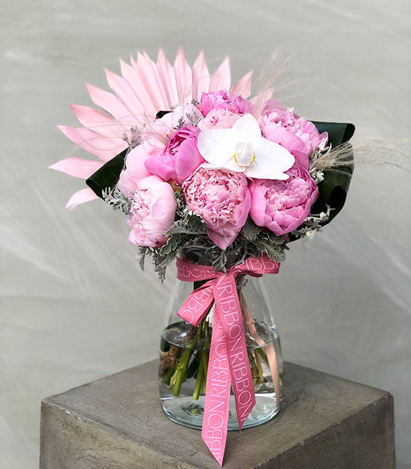 Alberta Deluxe Pink Peony Vase Arrangement