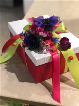 Gift, Flower