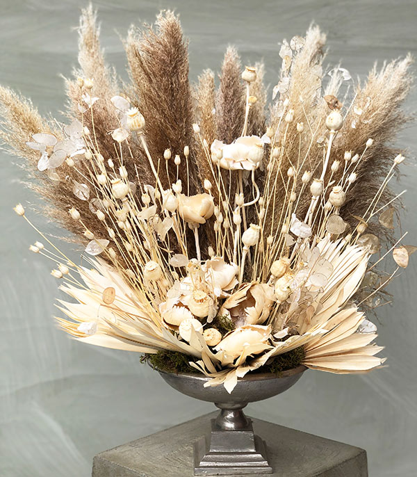 Herta Natural Dried Flower Arrangement