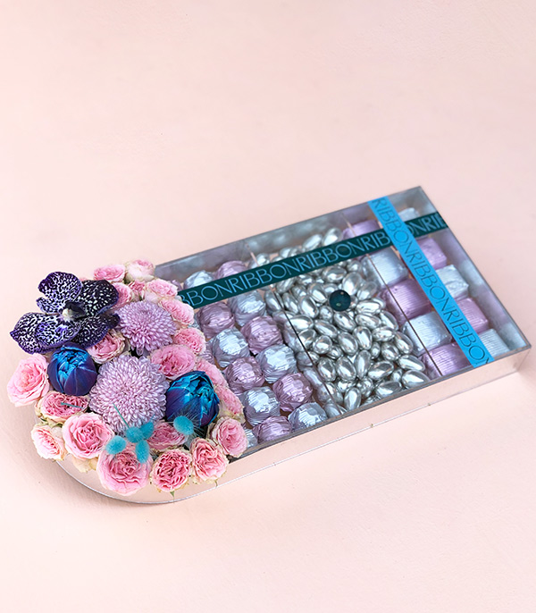 Grand Deluxe Pink Silver Chocolate Tray