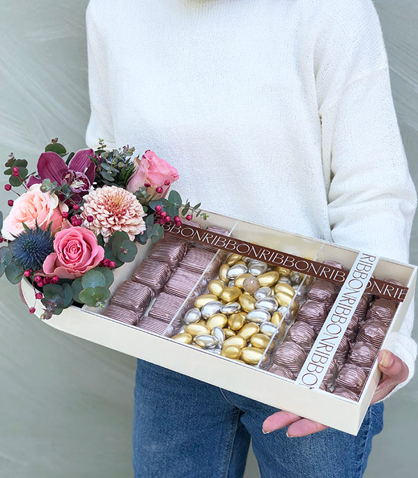 Grand Deluxe Cream Brown Chocolate Tray