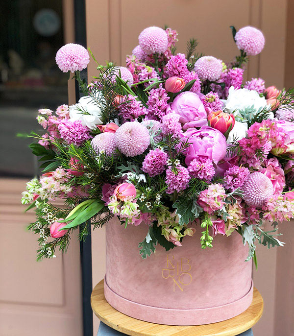Pink Dreams Flowers Grand Box