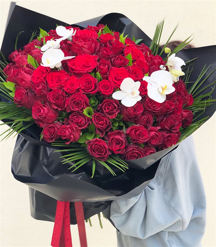 101 Red Roses Bouquet Royal Deluxe
