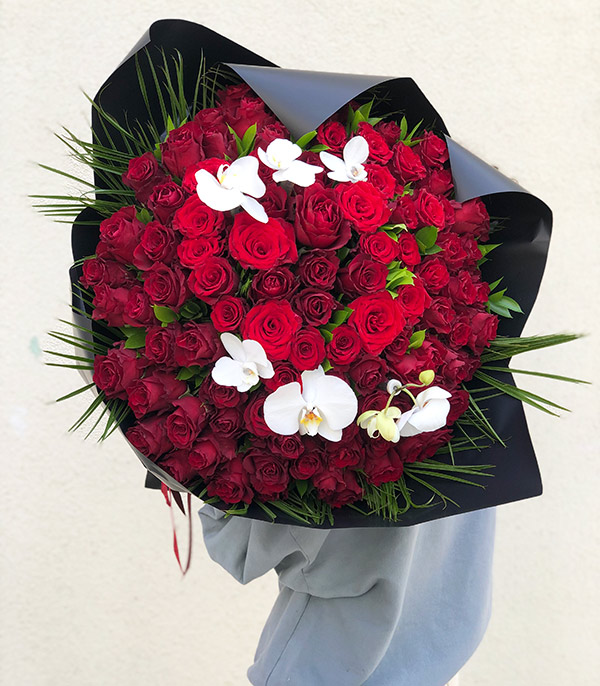 101 Red Roses Bouquet Royal Deluxe