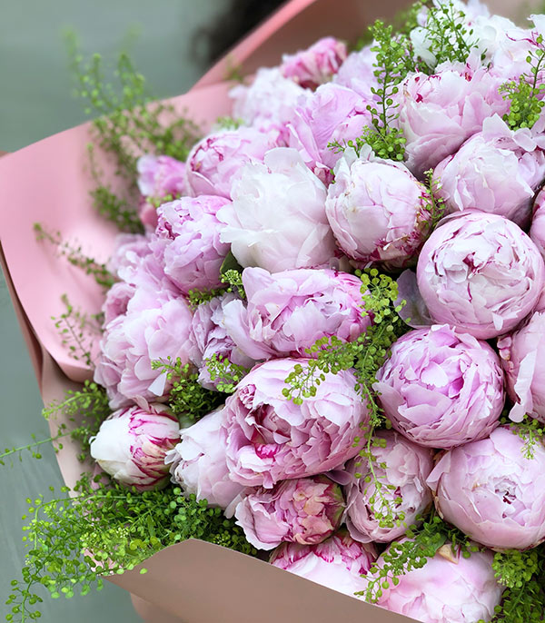 Royal Deluxe Pink 50 Peonies Bouquet