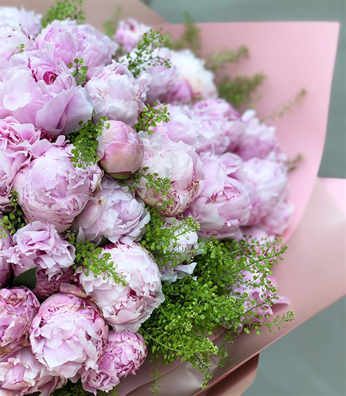 Royal Deluxe Pembe 50 Şakayık Buketi