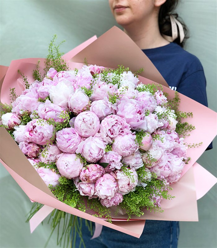 Royal Deluxe Pembe 50 Şakayık Buketi