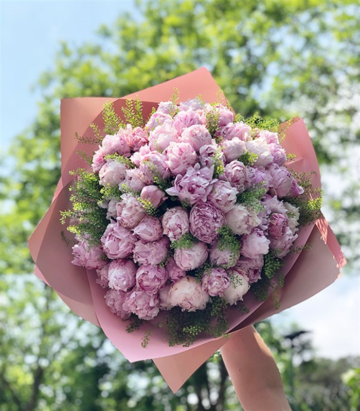 Royal Deluxe Pembe 50 Şakayık Buketi