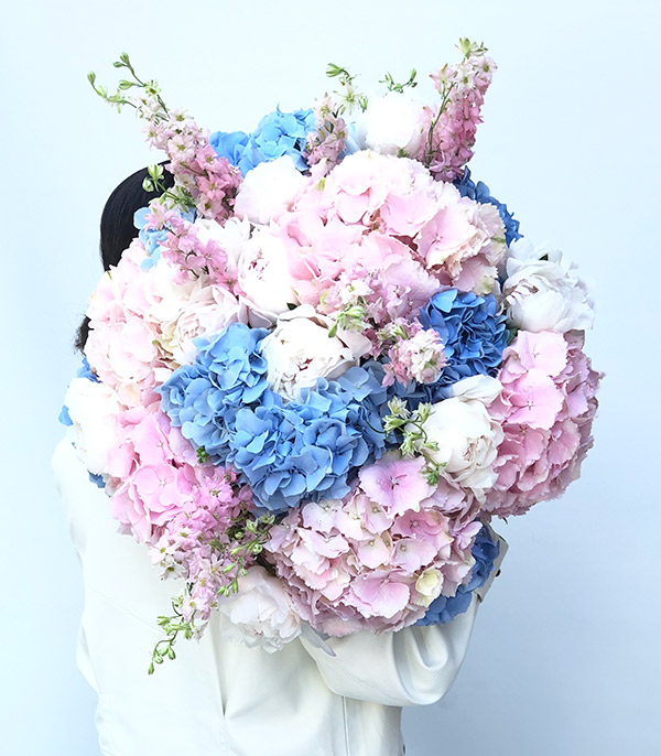 Avril Grand Deluxe Hydrangea Peony Bouquet