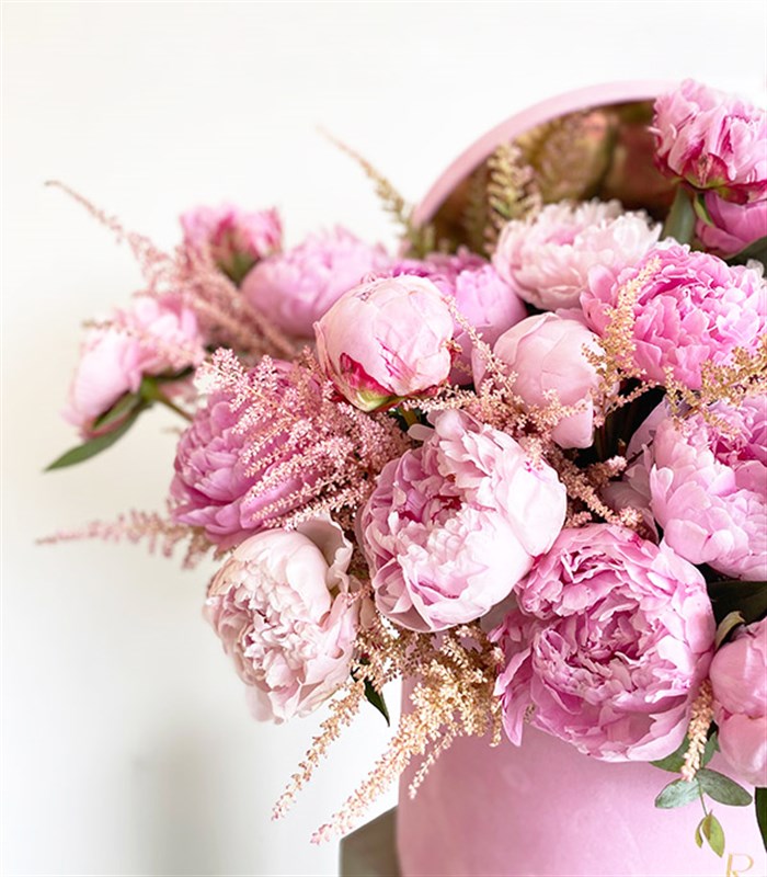 Grand Deluxe Pembe Kutuda 30 Pembe Şakayık