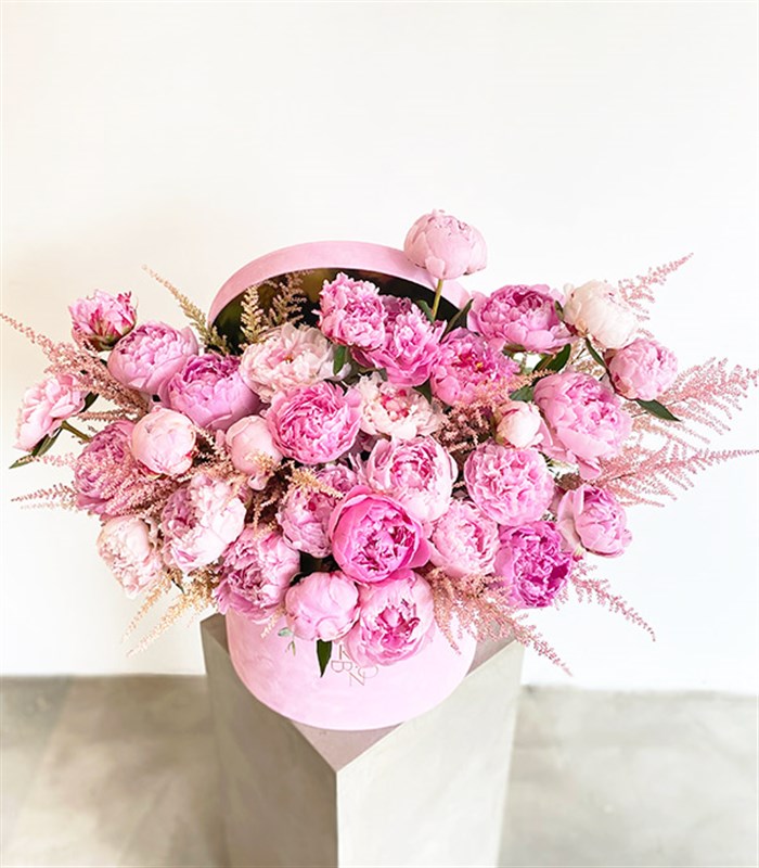 Grand Deluxe Pembe Kutuda 30 Pembe Şakayık