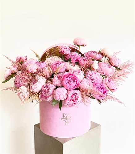 Grand Deluxe Pembe Kutuda 30 Pembe Şakayık