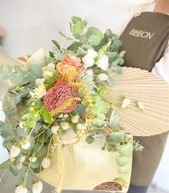 Amazon Doğal Banksia Okaliptus Somon Gül Buketi