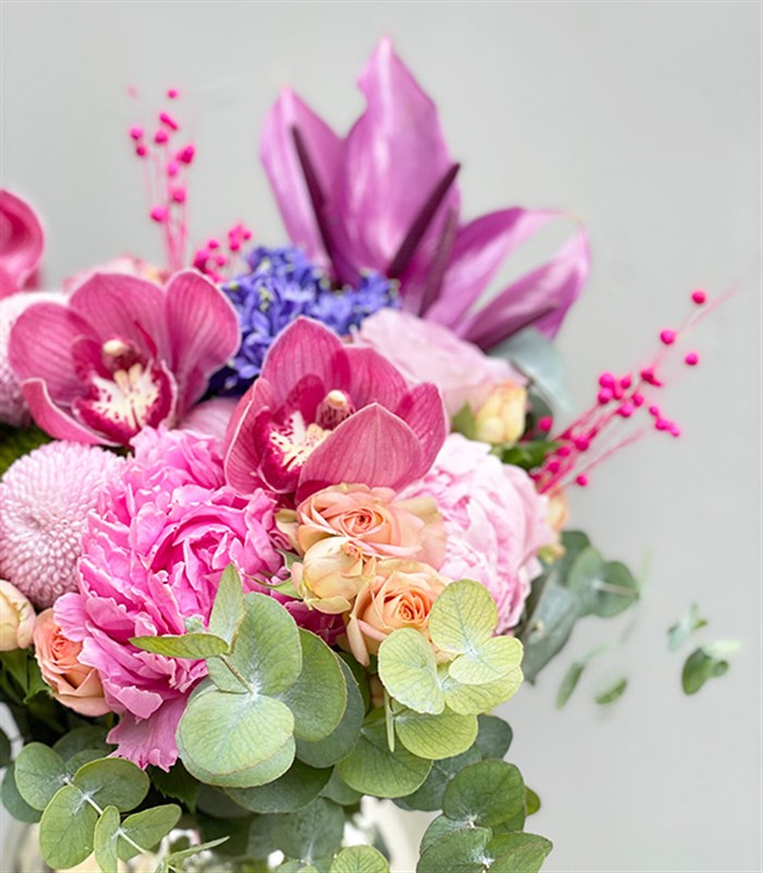 Silver Vazoda Pembe Şakayıklı Lila Aranjman